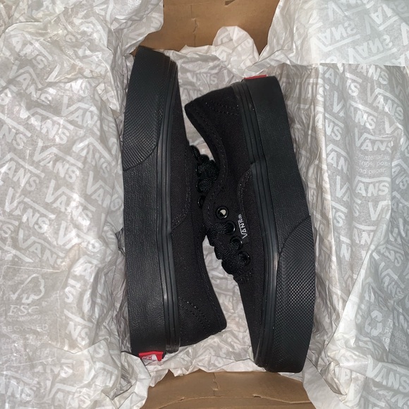 Vans Kids Authentic Black/Black Skate Shoe 10.5 Little Kid M - Picture 6 of 6